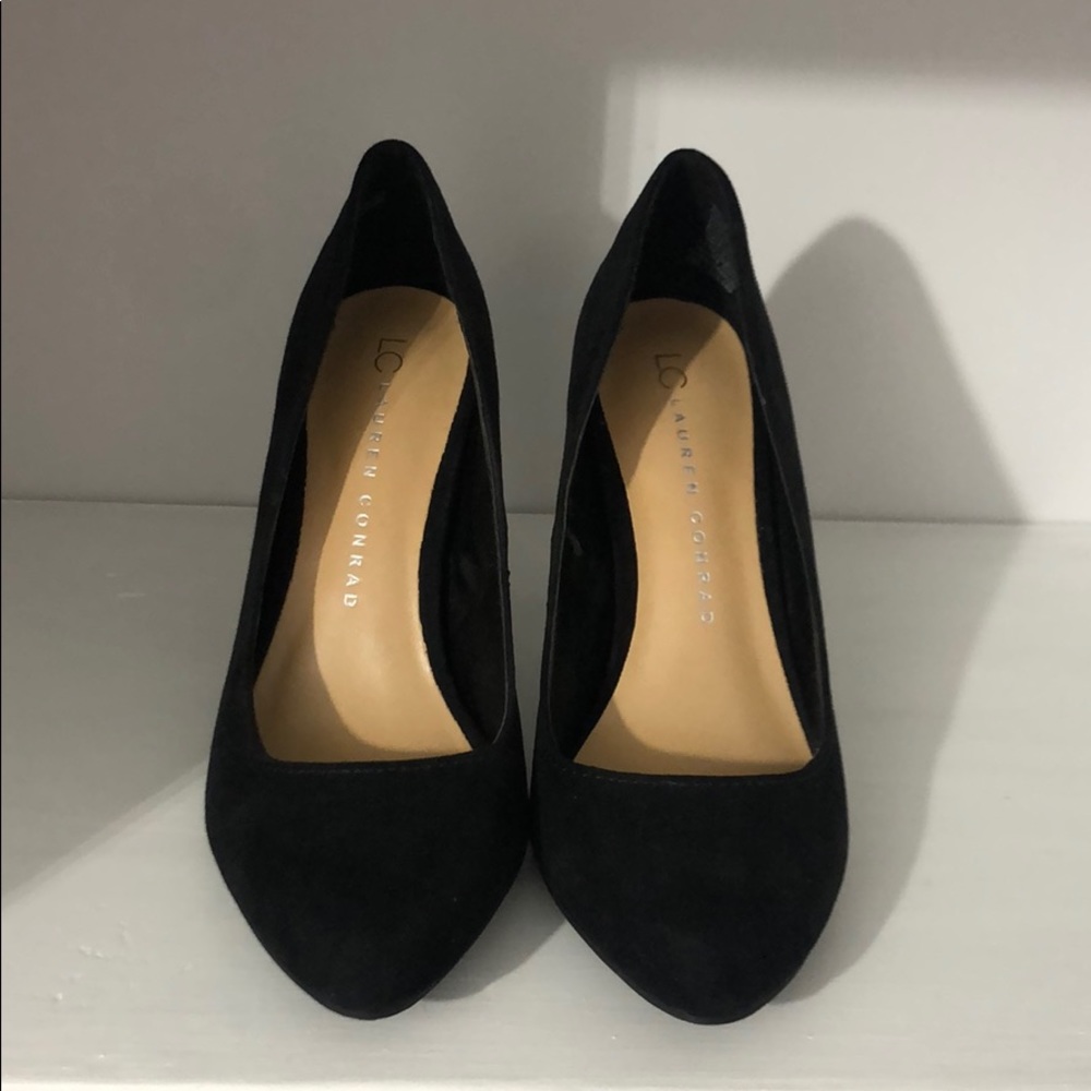 LC Lauren Conrad Pumps